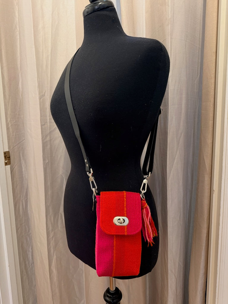 VINTAGE WOVEN TAPESTRY PHONE BAG - NH214