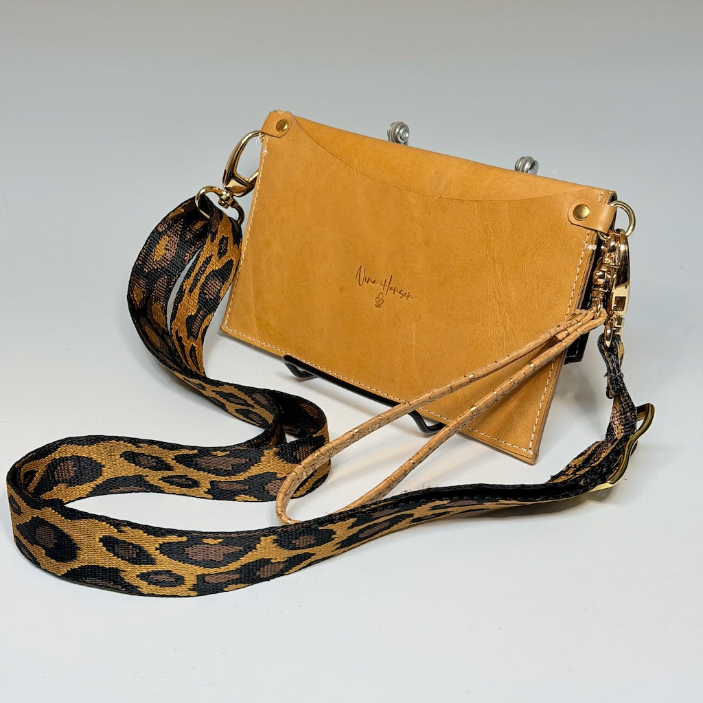 EVER IN TAN LEATHER - NH215