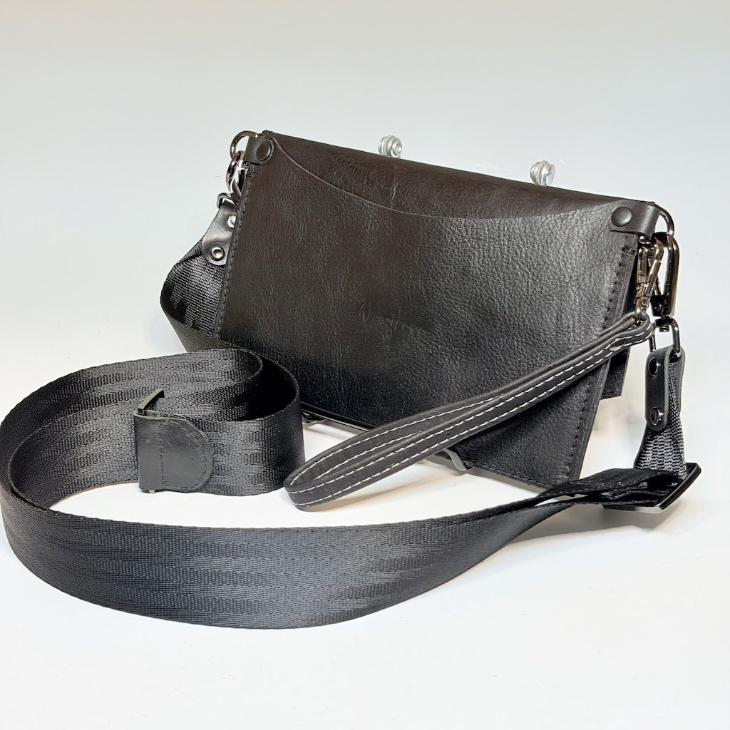 EVER IN BLACK LEATHER - NH216