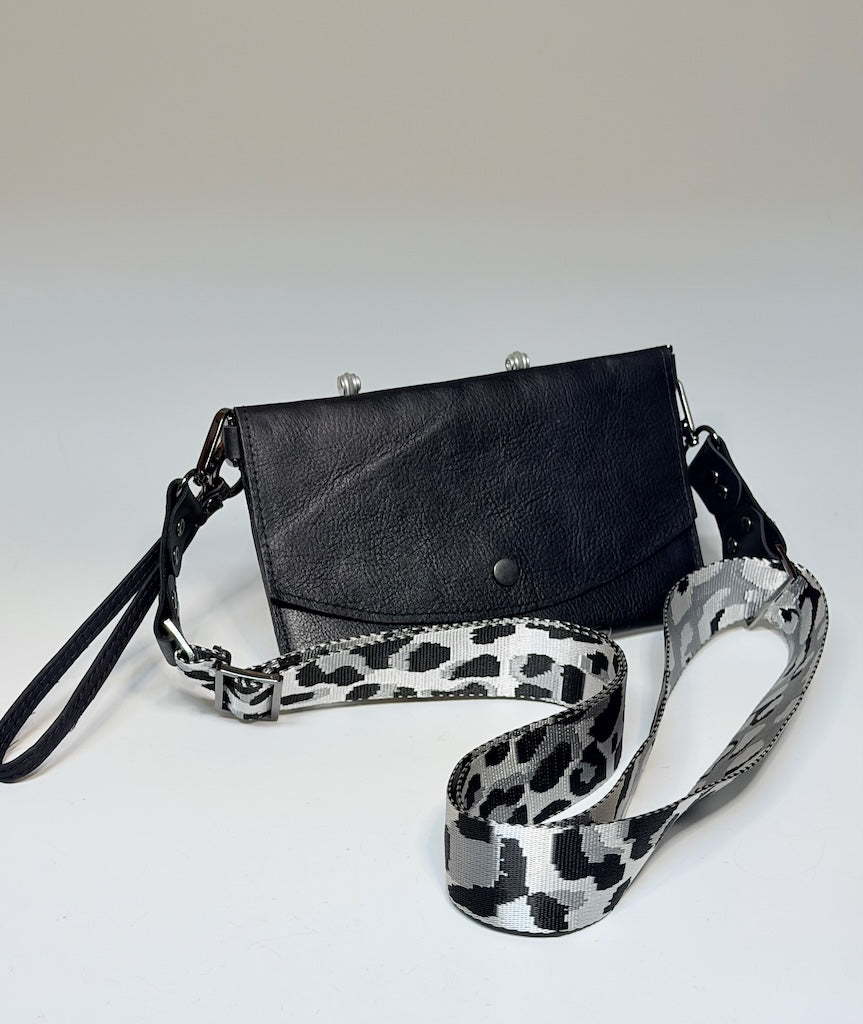 EVER IN BLACK LEATHER - NH217