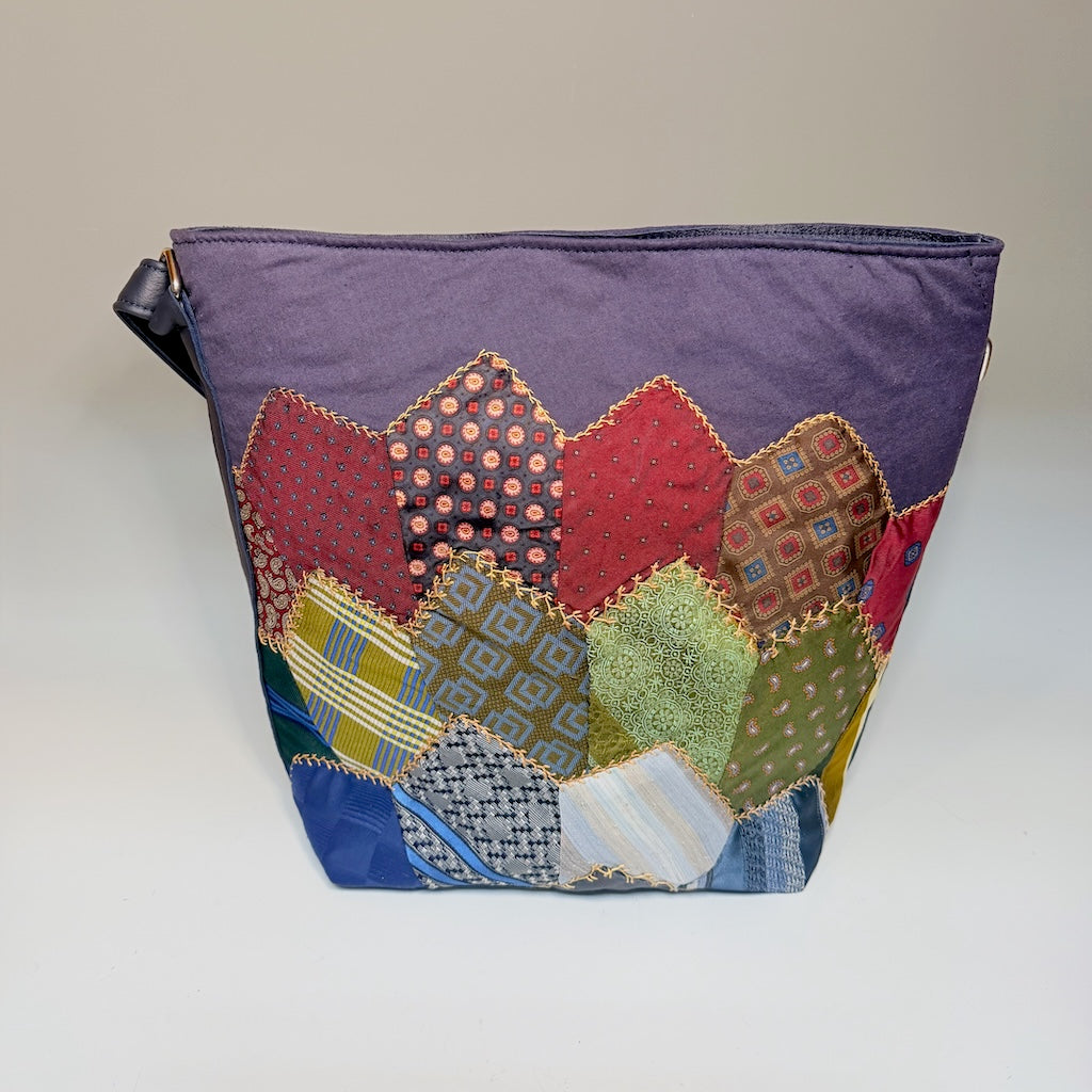 THE HEIRLOOM BUCKET - NH222