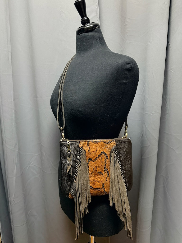 YIN TO MY YANG BOHO CROSSBODY BAG WITH FRINGE NH236