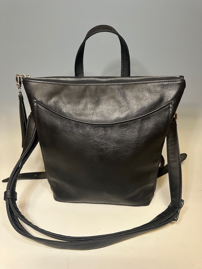 THE LAUREL CONVERTIBLE LEATHER BACKPACK/CROSSBODY BAG IN BLACK NH150