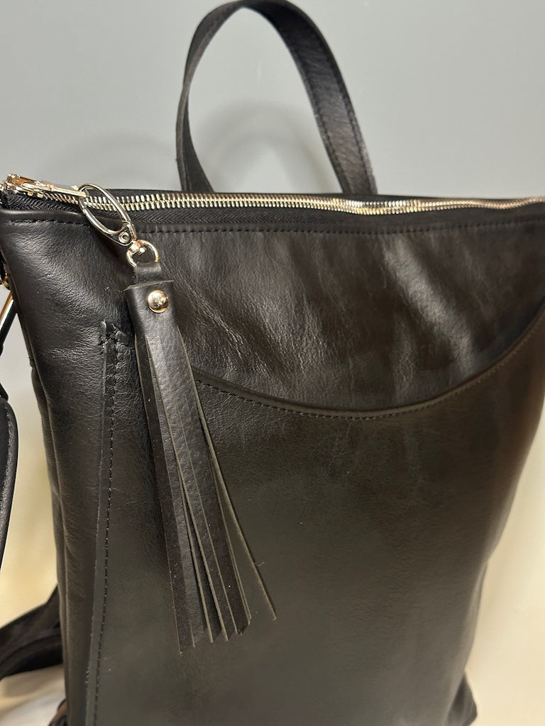 THE LAUREL CONVERTIBLE LEATHER BACKPACK/CROSSBODY BAG IN BLACK NH150