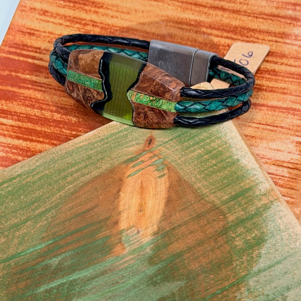X SMALL MIXED MEDIA WOOD RIVER II MAGNETIC CLASP BRACELET NL306