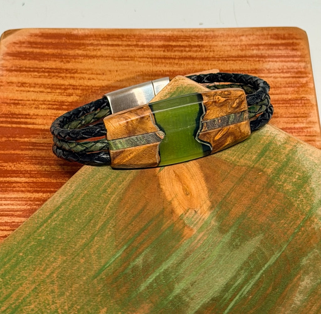 MEDIUM MIXED MEDIA WOOD RIVER II MAGNETIC CLASP BRACELET NL327