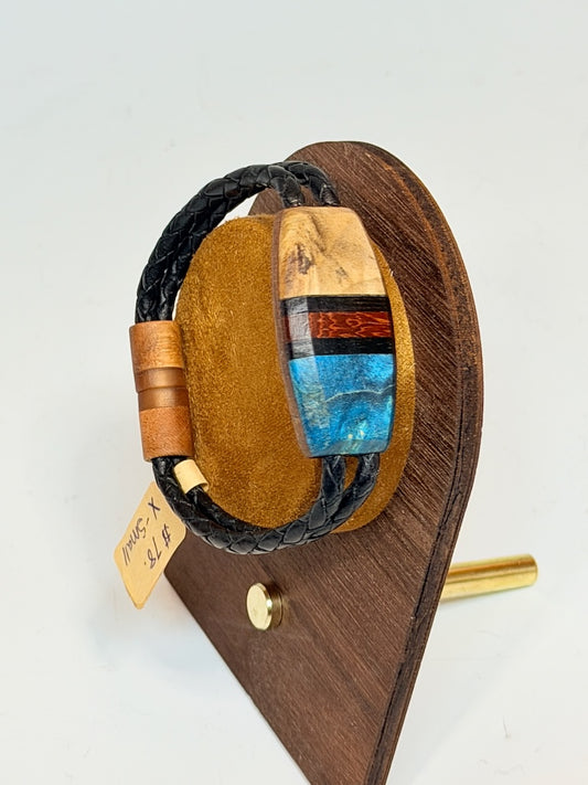 X SMALL SYMMETRY MIXED MEDIA WOOD BRACELET WITH MAGNETIC CLASP NL365
