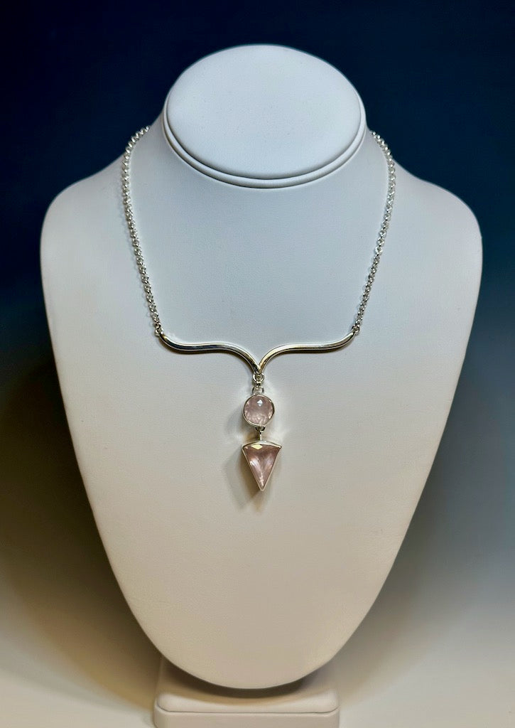 ROSE QUARTZ AND GARNET STERLING SILVER NECKLACE - NM511N