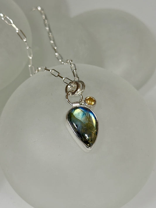 LABRADORITE AND CITRINE STERLING SILVER NECKLACE - NM561N