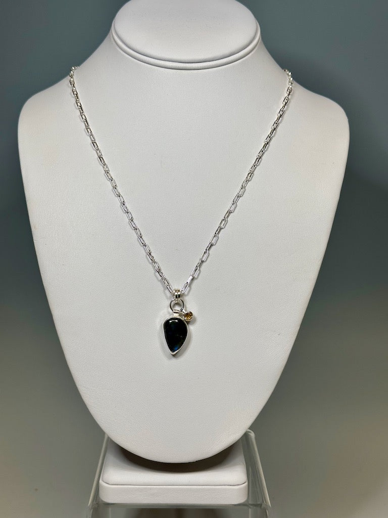 LABRADORITE AND CITRINE STERLING SILVER NECKLACE - NM561N