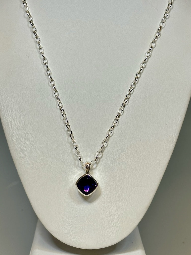 AMETHYST STERLING SILVER NECKLACE - NM577N