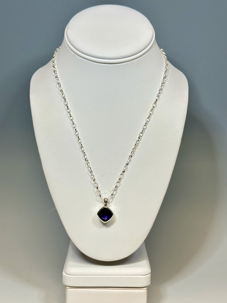 AMETHYST STERLING SILVER NECKLACE - NM577N