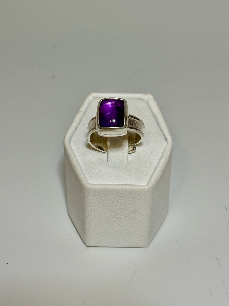 AMETHYST AND STERLING SILVER ADJUSTABLE RING NM585R