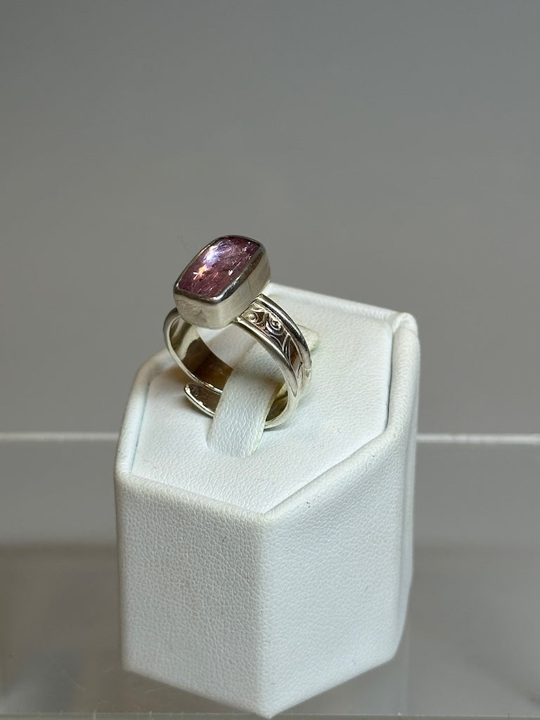 PINK IMPERIAL TOPAZ AND STERLING SILVER ADJUSTABLE RING NM592R