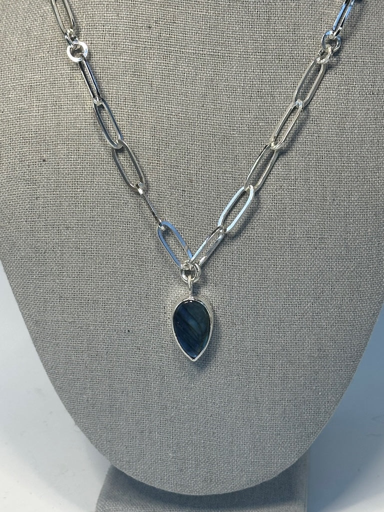 BLUE LABRADORITE STERLING SILVER NECKLACE - NM608