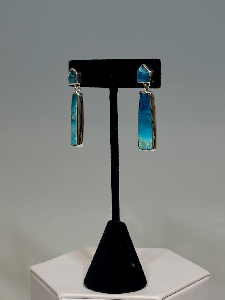 CHRYSOCOLLA AND APATITE EARRINGS NM653E
