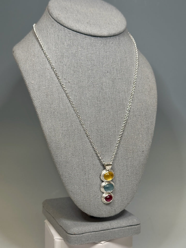 GOLDEN BERYL, KYANITE AND RUBY NECKLACE - NM656N
