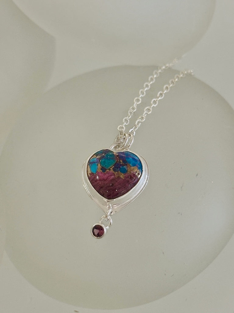 TURQUOISE/COPPER MATRIX HEART NECKLACE WITH RHODOLITE GARNET - NM667N