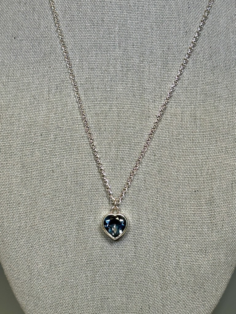 LONDON BLUE TOPAZ HEART STERLING SILVER NECKLACE - NM673N