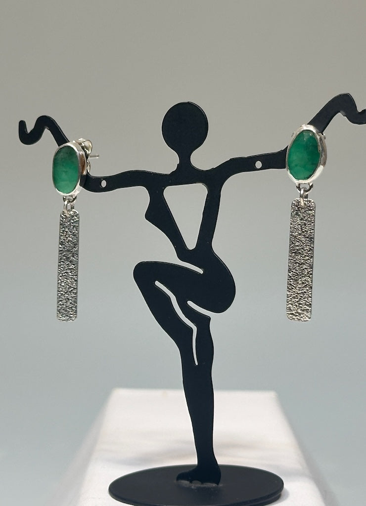 EMERALD DANGLE EARRINGS NM681E
