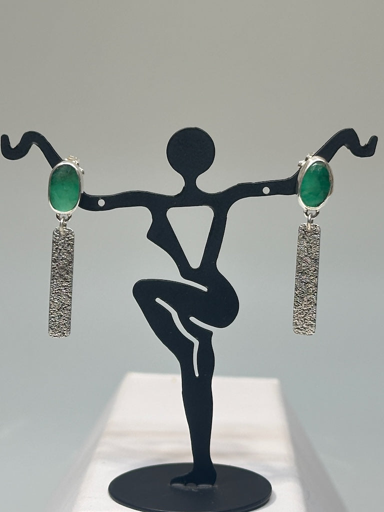 EMERALD DANGLE EARRINGS NM681E