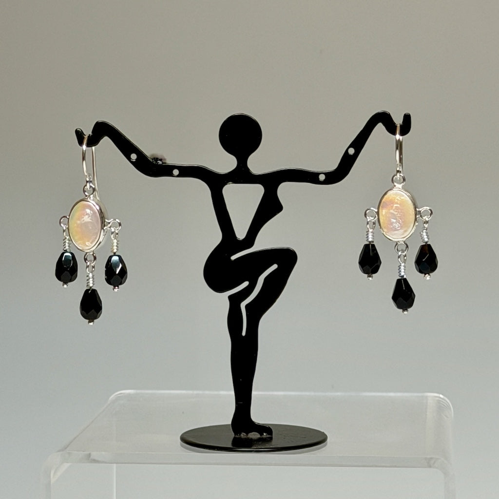 PEARL AND VINTAGE GLASS CHANDELIER EARRINGS NM689E