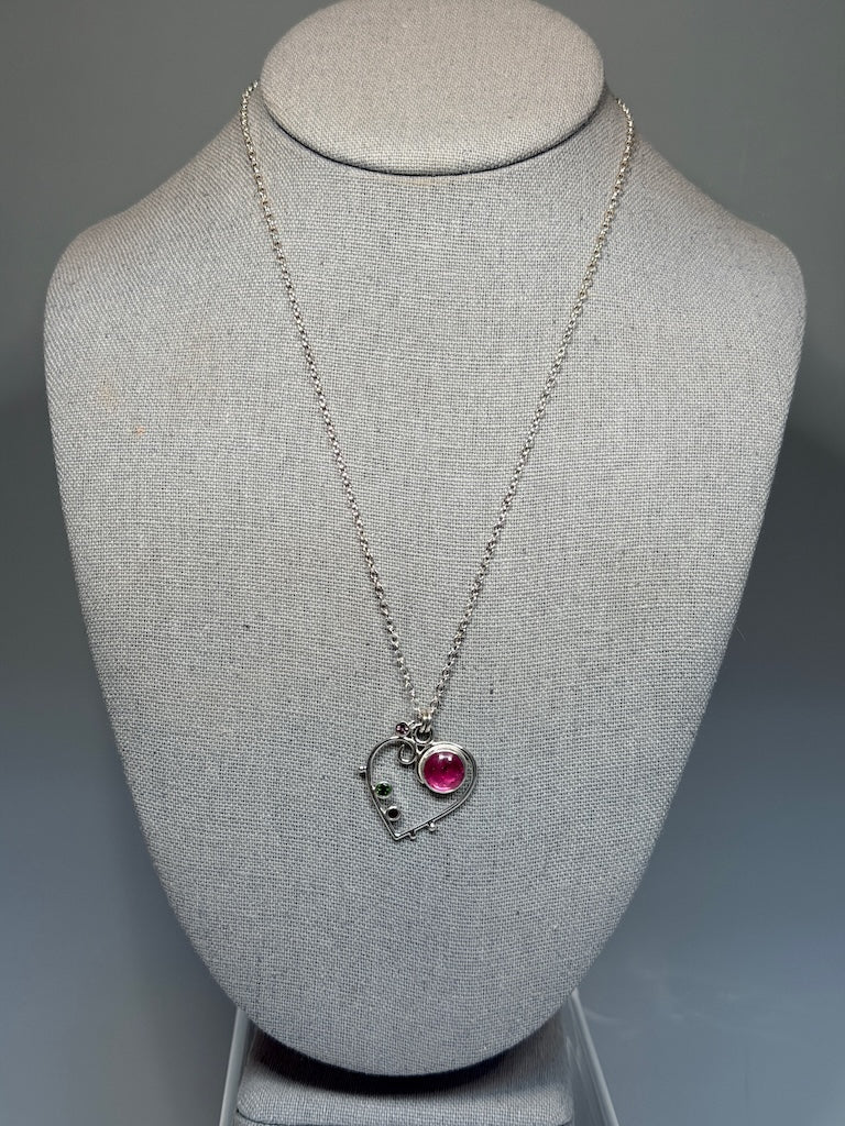 LARGE TOURMALINE & CHROME DIOPSIDE HEART NECKLACE NM695N