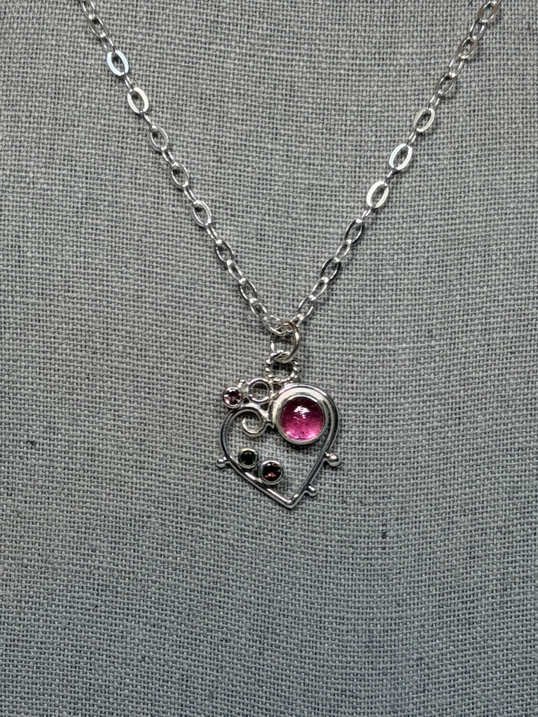 SMALL TOURMALINE & CHROME DIOPSIDE HEART NECKLACE NM696N