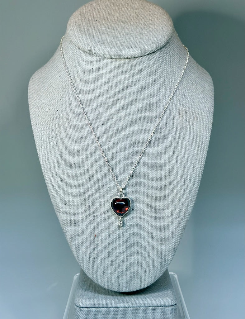 HEART SHAPED GARNET AND WHITE ZIRCON STERLING SILVER NECKLACE NM703N