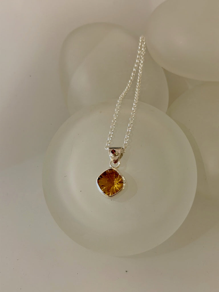 CITRINE AND SAPPHIRE STERLING SILVER NECKLACE NM704N