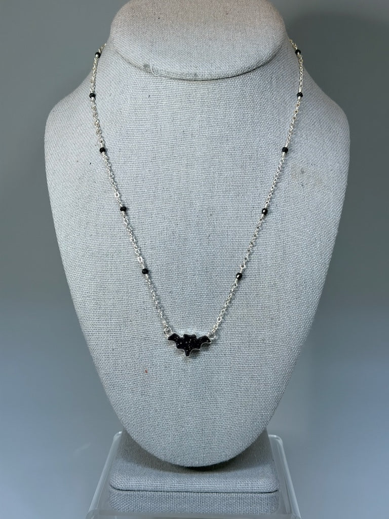 SUNSTONE BAT STERLING SILVER NECKLACE NM705N