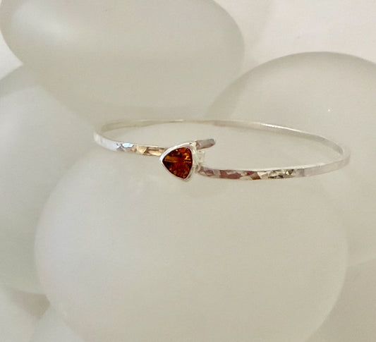 TRIANGLE CITRINE STERLING SILVER BANGLE BRACELET NM715B