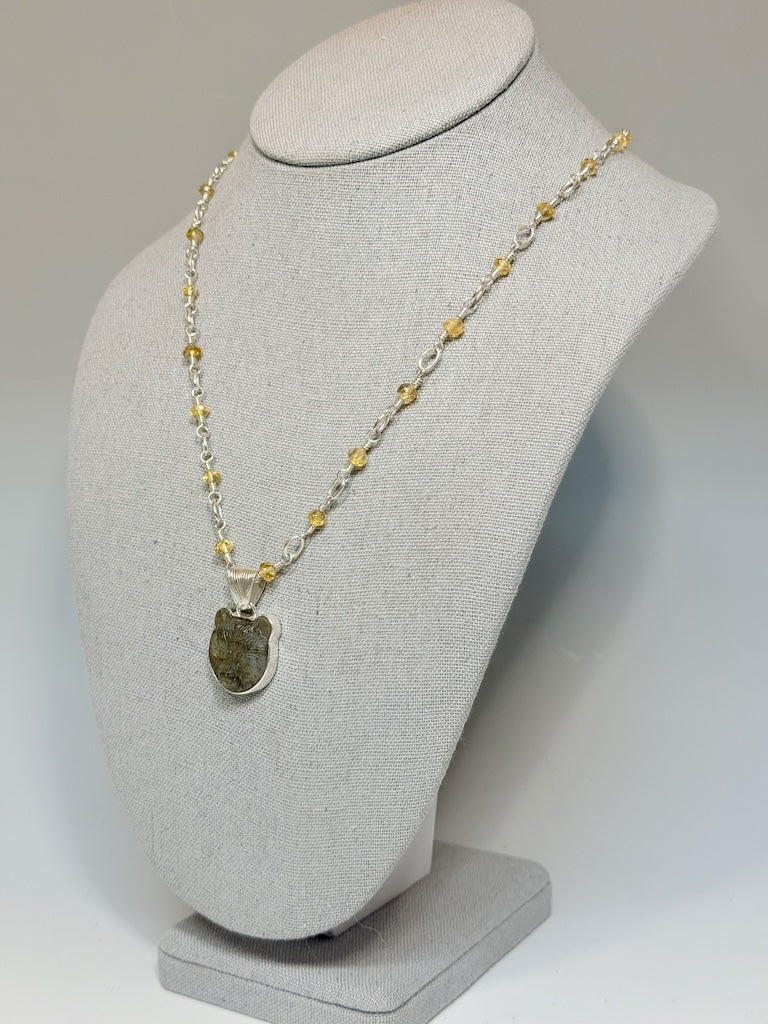 CARVED LABRADORITE BEAR AND CITRINE STERLING SILVER NECKLACE NM744N