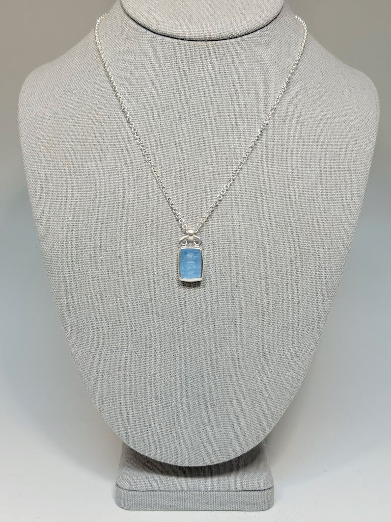 AQUAMARINE STERLING SILVER NECKLACE NM746N