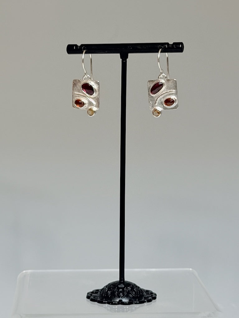 GARNET, HESSONITE GARNET & CITRINE EARRINGS NM748E