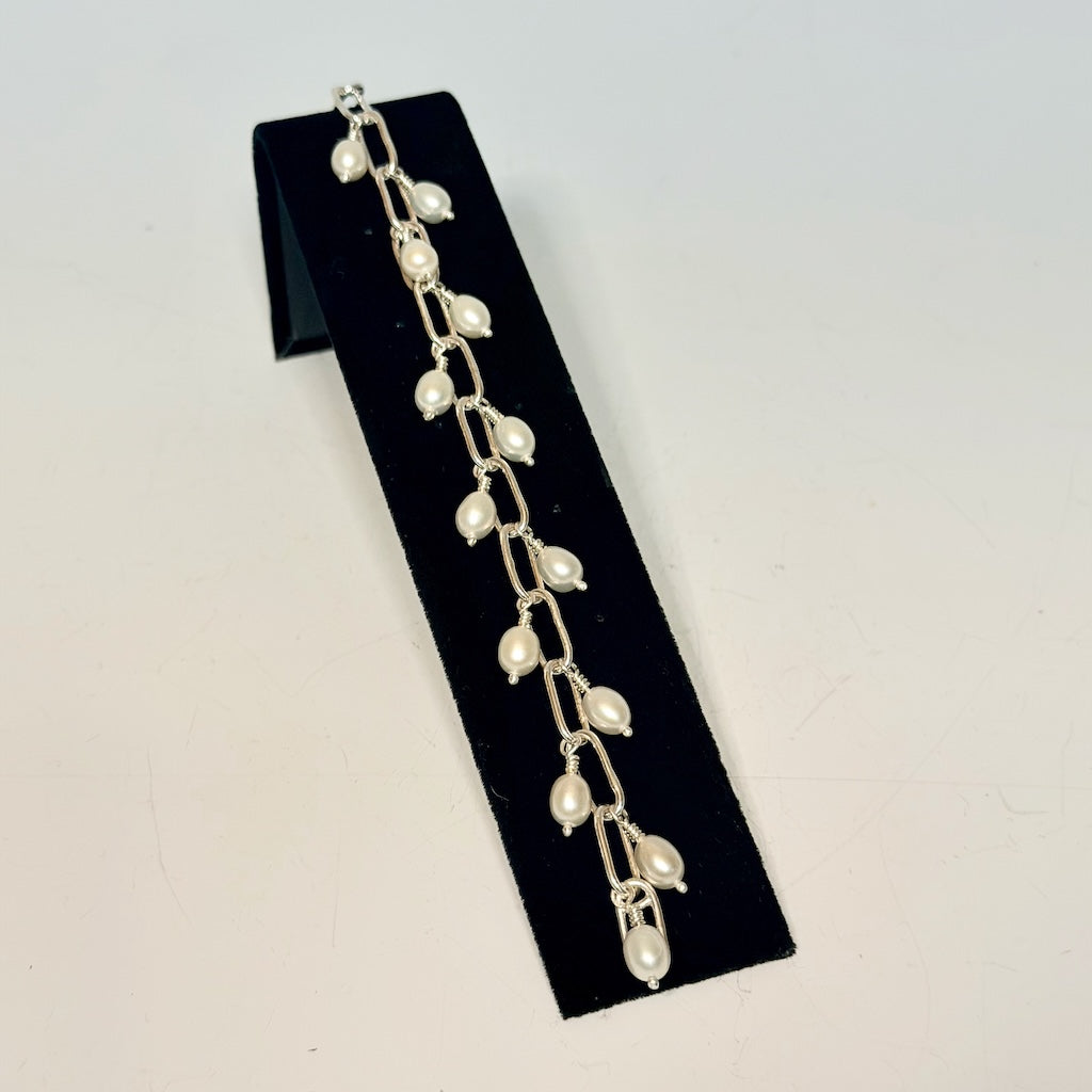 WHITE PEARL AND STERLING SILVER BRACELET NM751B
