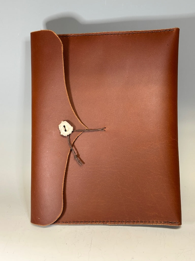 HANDMADE BROWN LEATHER DAY PLANNER WITH ANTLER CLOSURE PB132