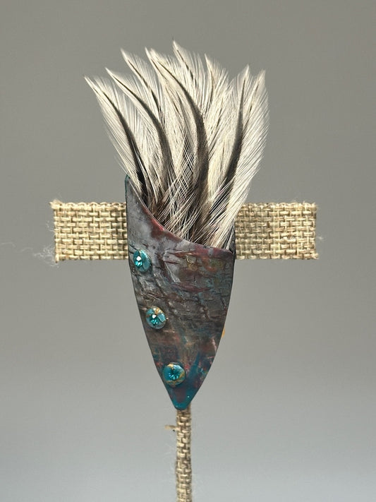 ORGANIC POLYMER CLAY MAGNETIC BROACH WITH FEATHERS AND SWAROVSKI CRYSTAL ACCENTSPCB837