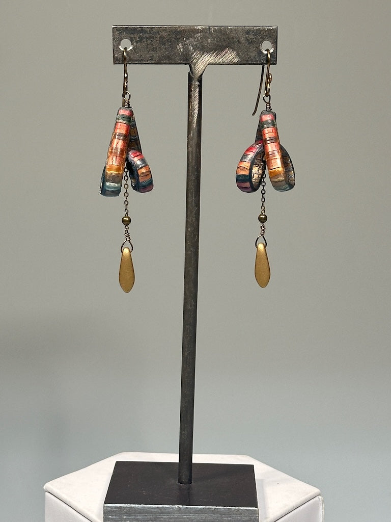 TWIST POLYMER CLAY EARRINGS WITH CHEQUE BEAD DANGLE ON ANTIQUE BRONZE EAR WIRES PCE861