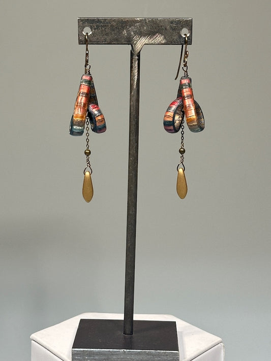 TWIST POLYMER CLAY EARRINGS WITH CHEQUE BEAD DANGLE ON ANTIQUE BRONZE EAR WIRES PCE861
