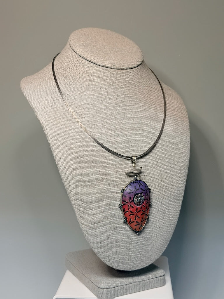 HOLLOW FORM POLYMER CLAY PENDANT WITH DRUZY STONE CENTER WRAPPED WITH METAL PCN921