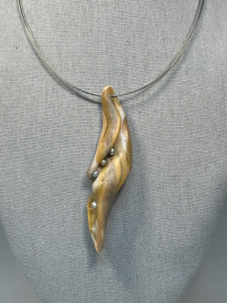 FOUND SHELL INSPIRED POLYMER CLAY PENDANT WITH CULTURED PEARLS ON STAINLESS CABLE NECK WIRE PCN843