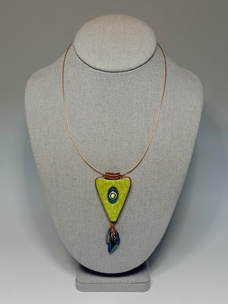 TRIANGLE SHAPED PENDANT WITH GLASS CHEQUE BEAD FRIDGE AND COPPER METAL ACCENTS PCN898