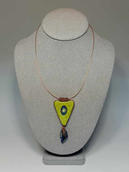 TRIANGLE SHAPED PENDANT WITH GLASS CHEQUE BEAD FRIDGE AND COPPER METAL ACCENTS PCN898