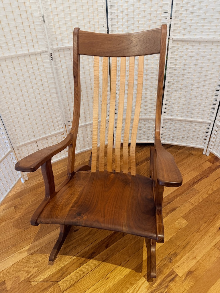 ROCKING CHAIR WITH WALNUT AND MAPLE