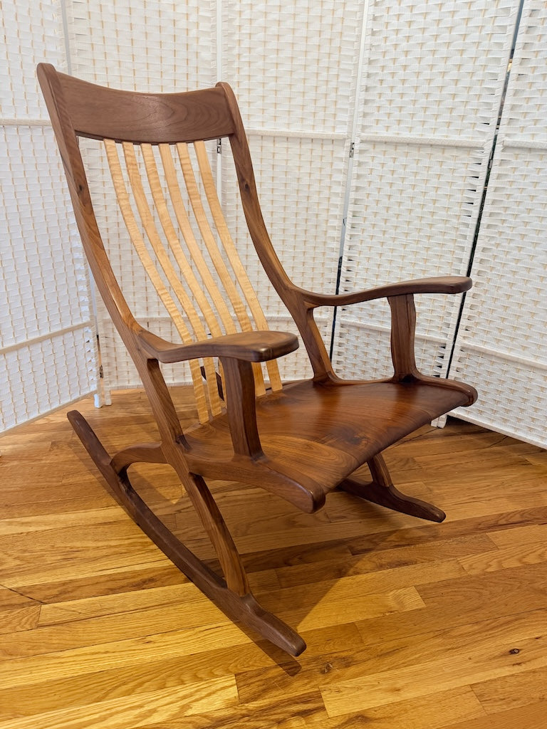 ROCKING CHAIR WITH WALNUT AND MAPLE
