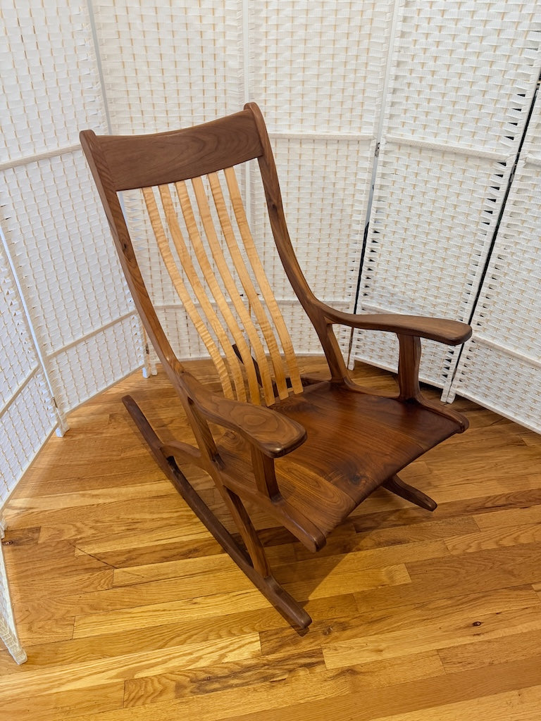 ROCKING CHAIR WITH WALNUT AND MAPLE