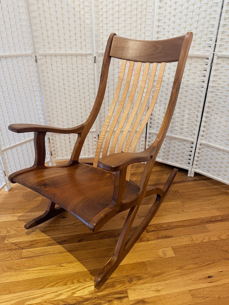 ROCKING CHAIR WITH WALNUT AND MAPLE