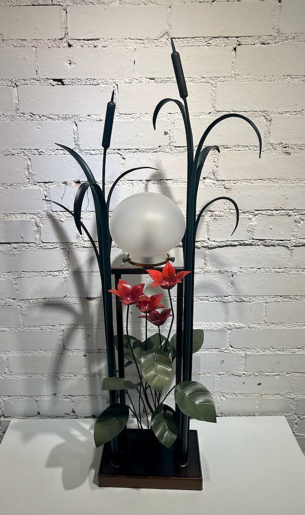 FIELD STUDY LAMP WITH RED BLOOMS AND FROSTED SHADE