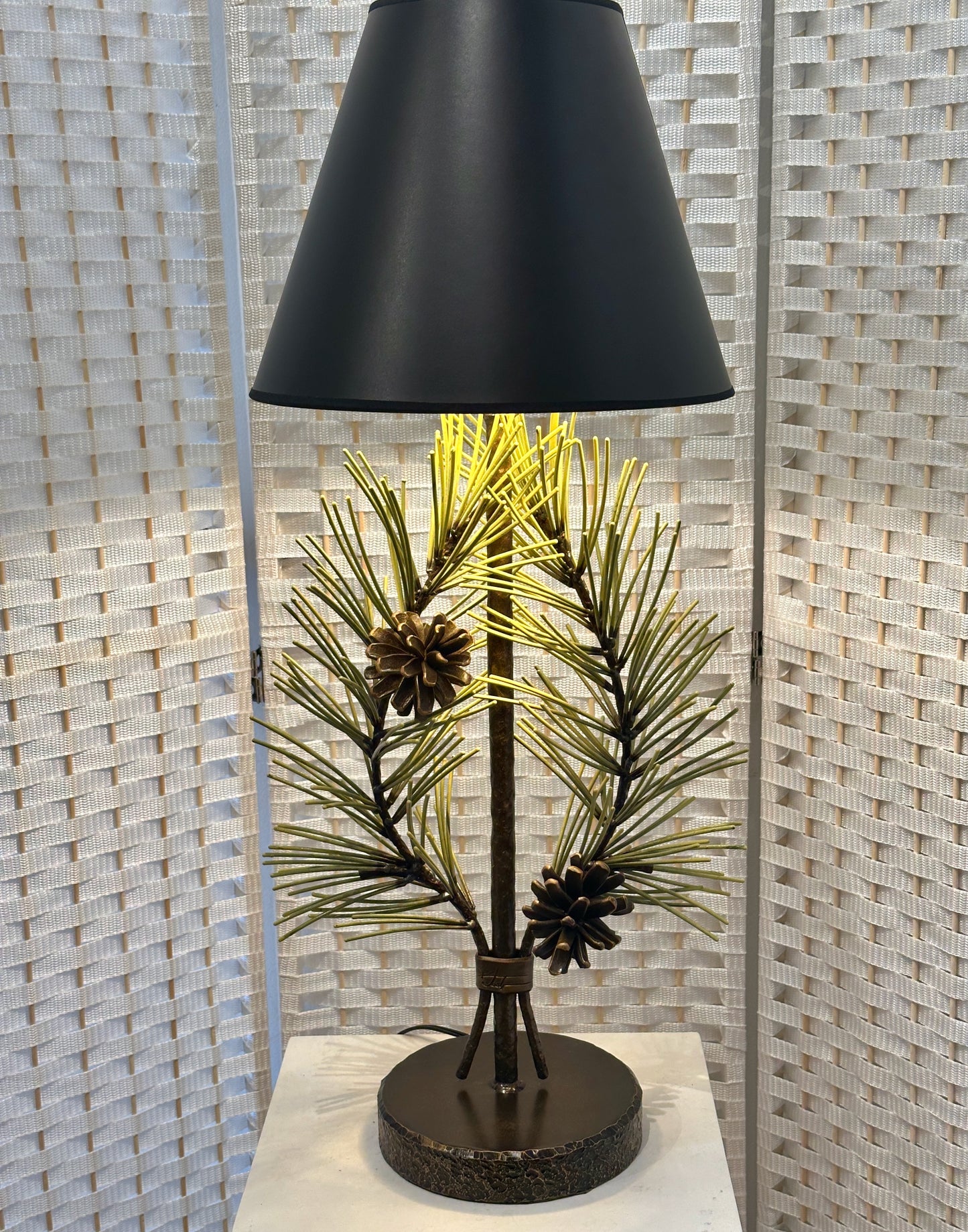 GREEN PINE CONE TABLE LAMP WITH BLACK SHADE
